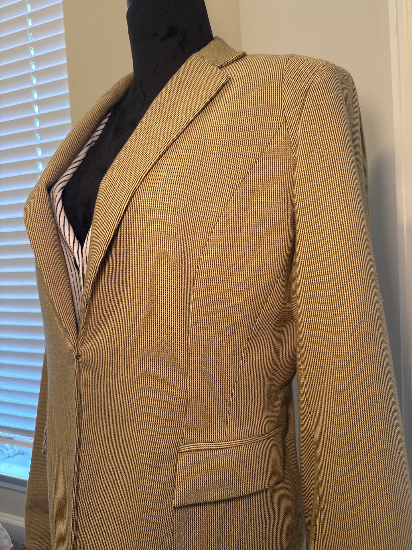 Blazer – Size 14 (Pre-Loved)