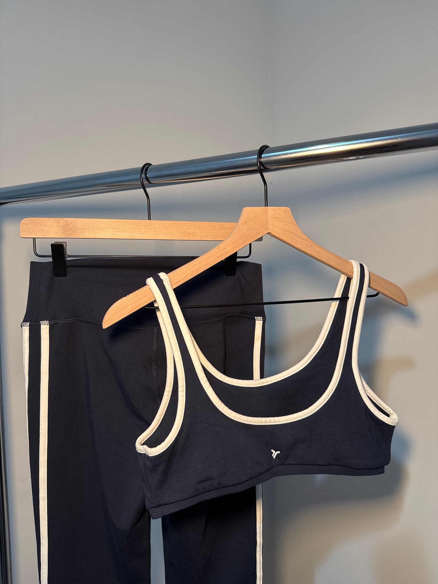 Old Navy Active Set – Navy (Pre-Loved) M