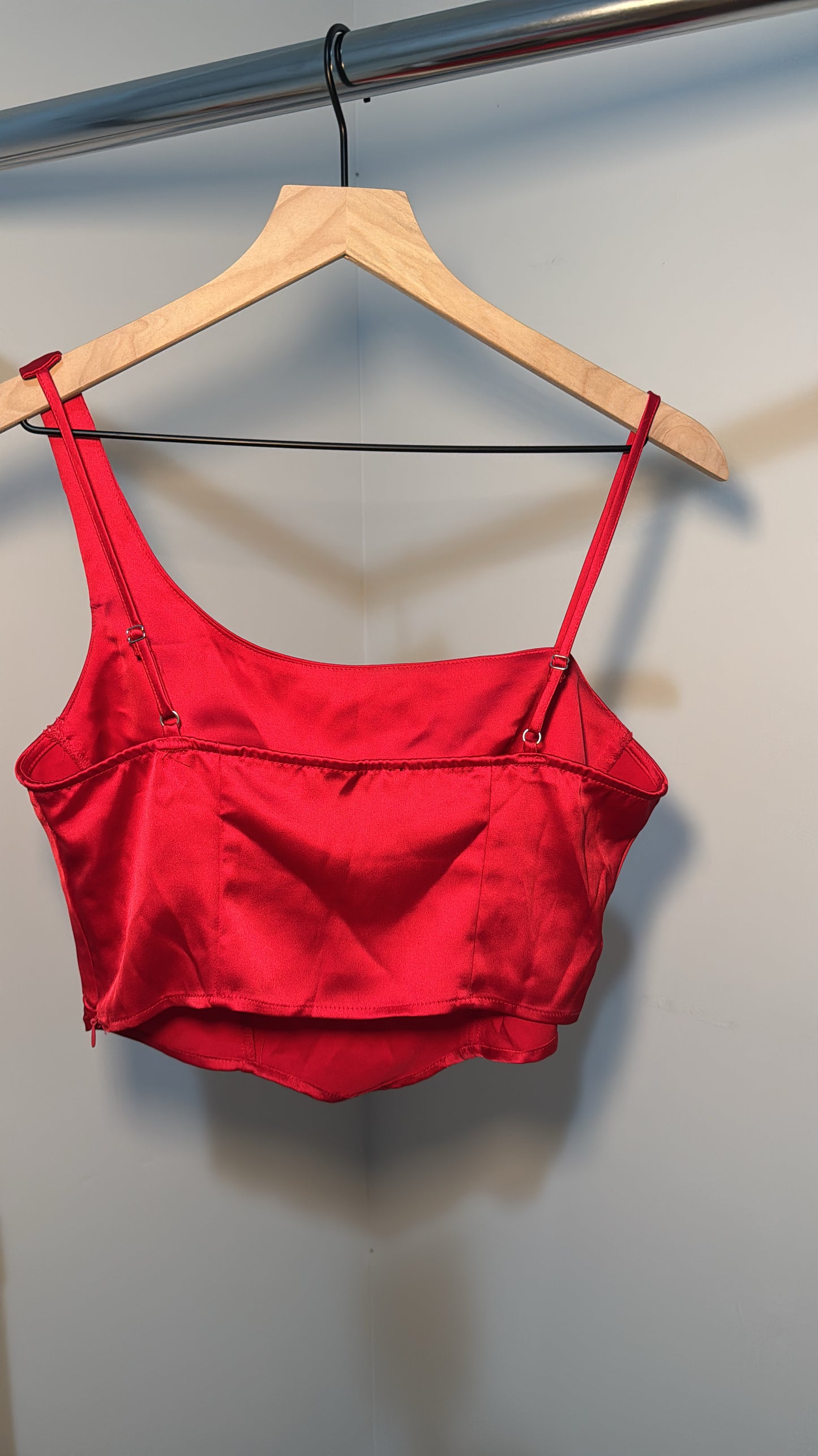 Red Satin Crop Top – Pre-Loved (Forever 21)
