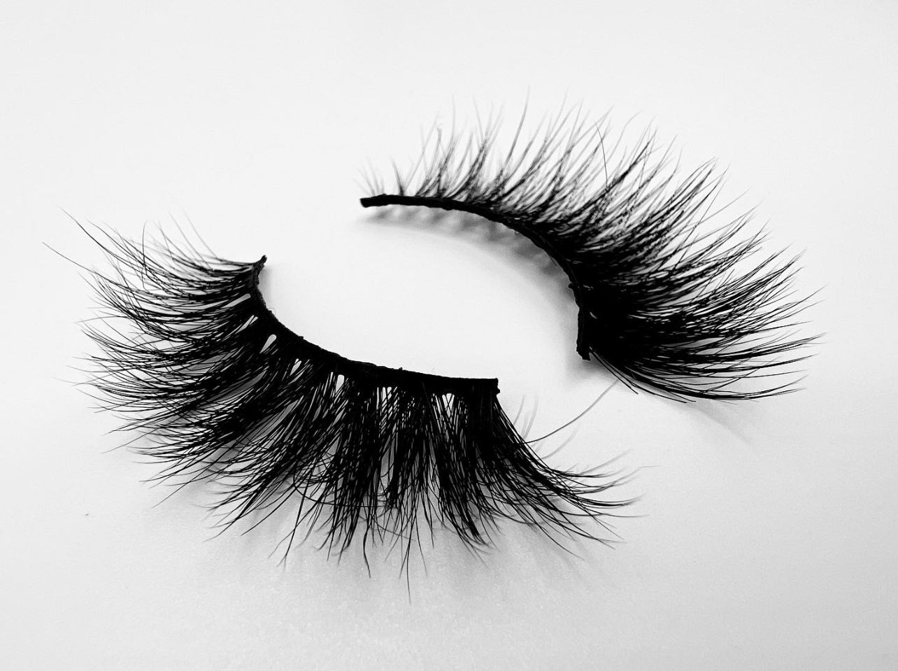 JOLET Mink Lashes - Muse  #024