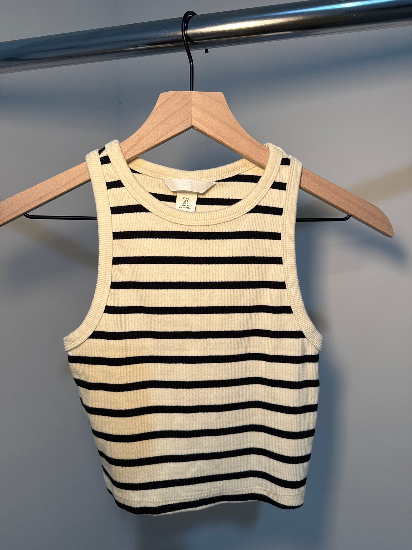 Pre-Loved Striped Crop Tank – Black & Cream