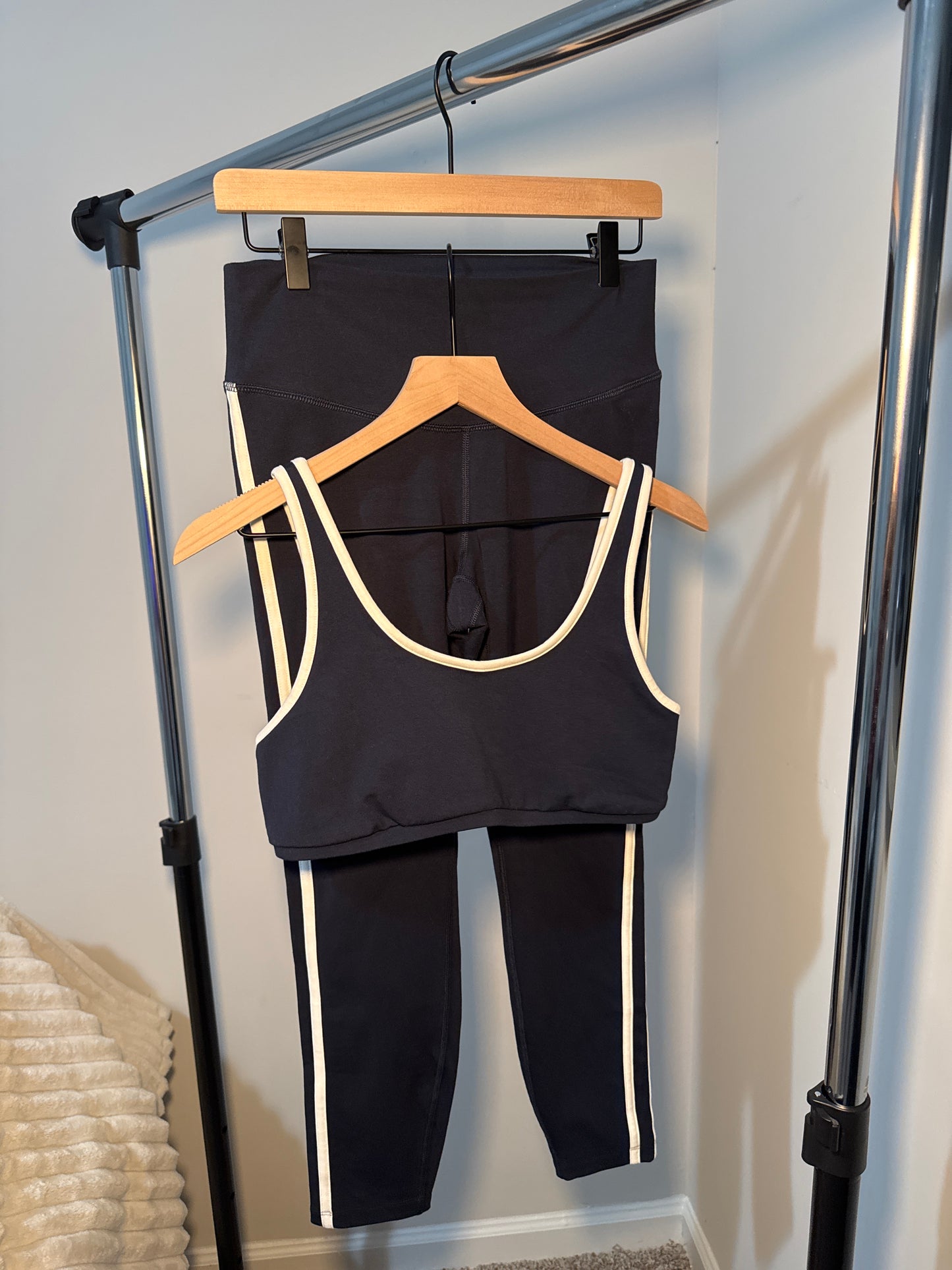Old Navy Active Set – Navy (Pre-Loved) M