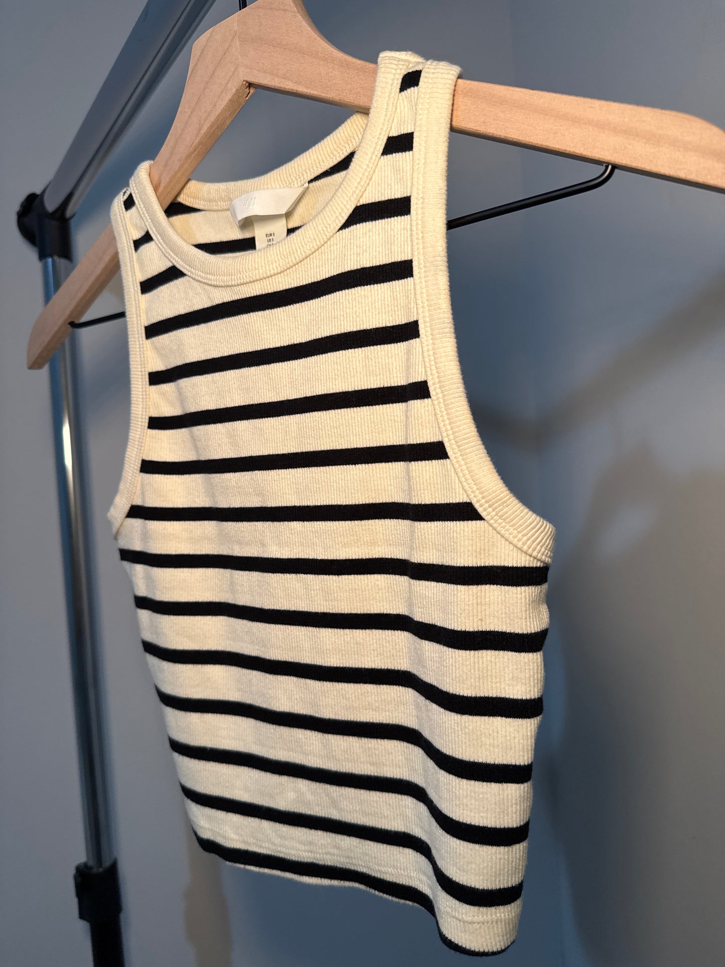 Pre-Loved Striped Crop Tank – Black & Cream