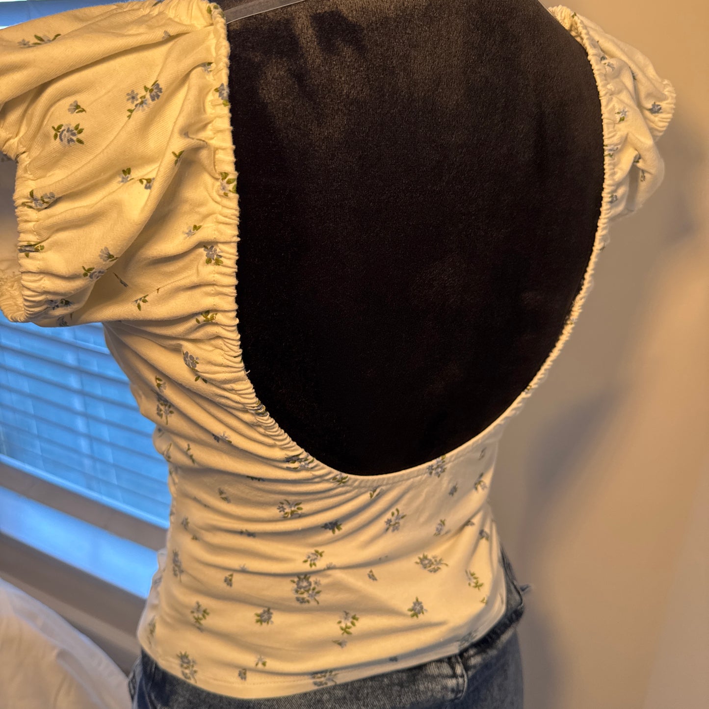Floral Ruched Top – Cream (Size M)