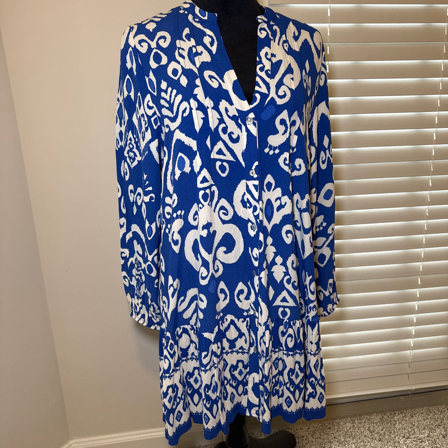 Pre-Loved Blue & White Printed Flowy Dress – Size L