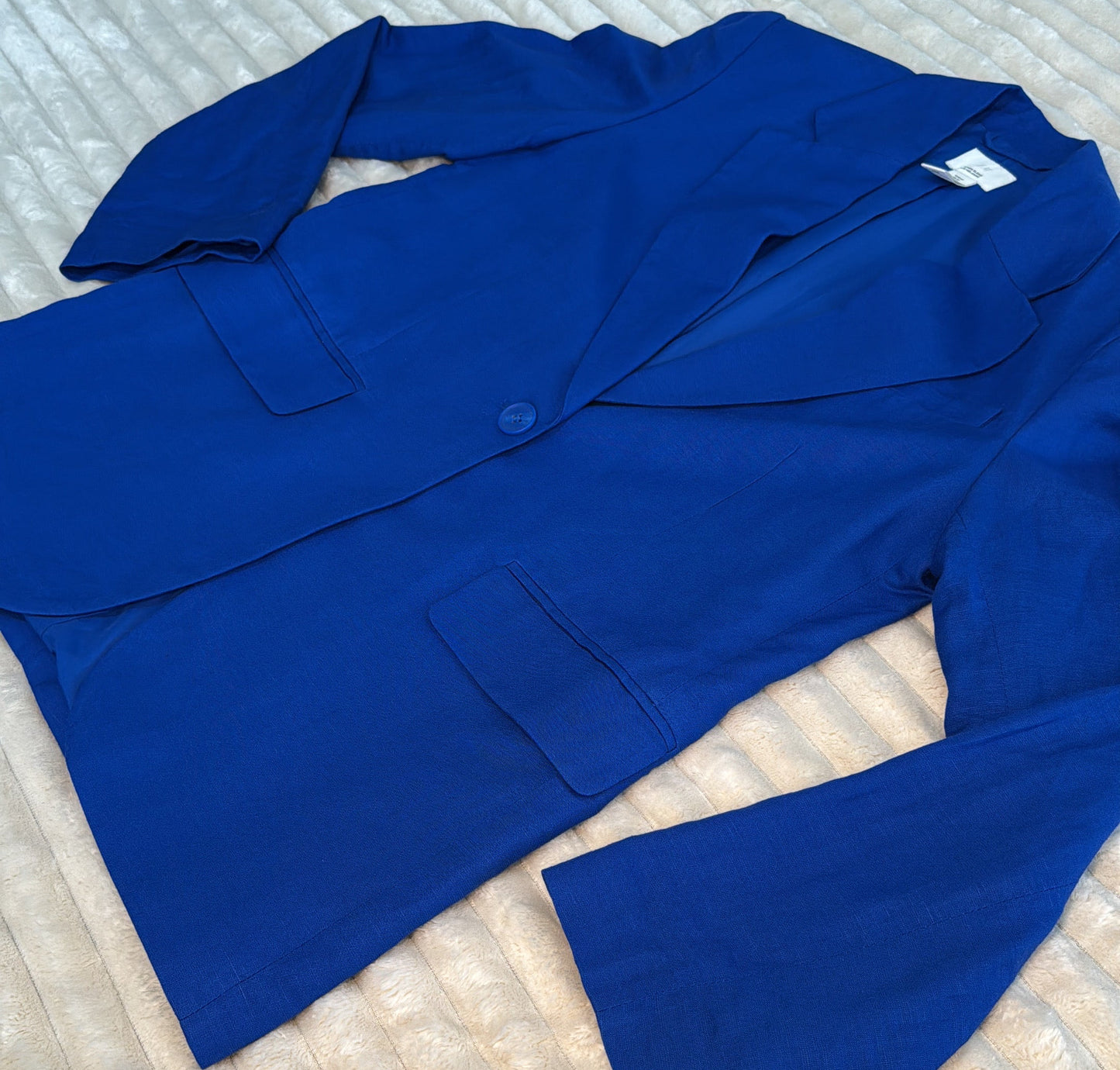 Elegant Blue Blazer – Pre-Loved