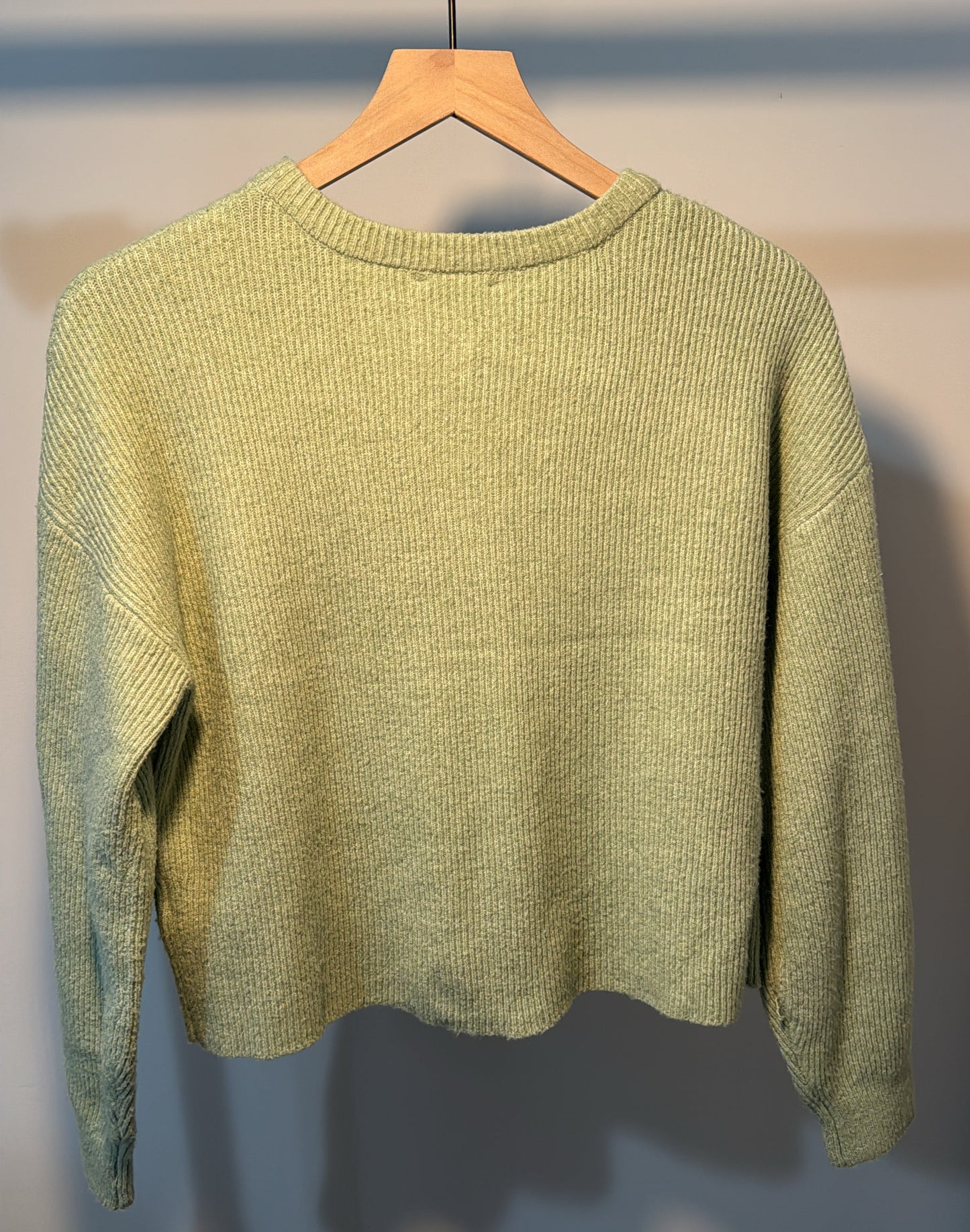 Pre-Loved Sage Green Knit Cardigan (Willow & Wind) – Size XS