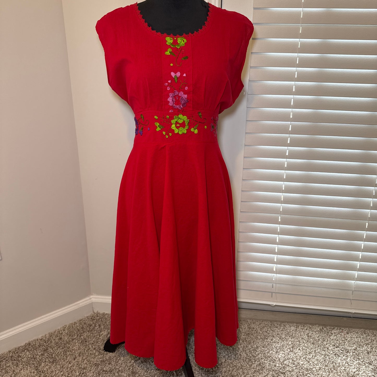 Pre-Loved Embroidered Red Midi Dress – Size Small