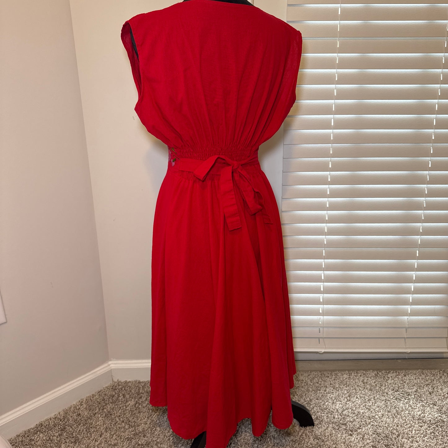 Pre-Loved Embroidered Red Midi Dress – Size Small