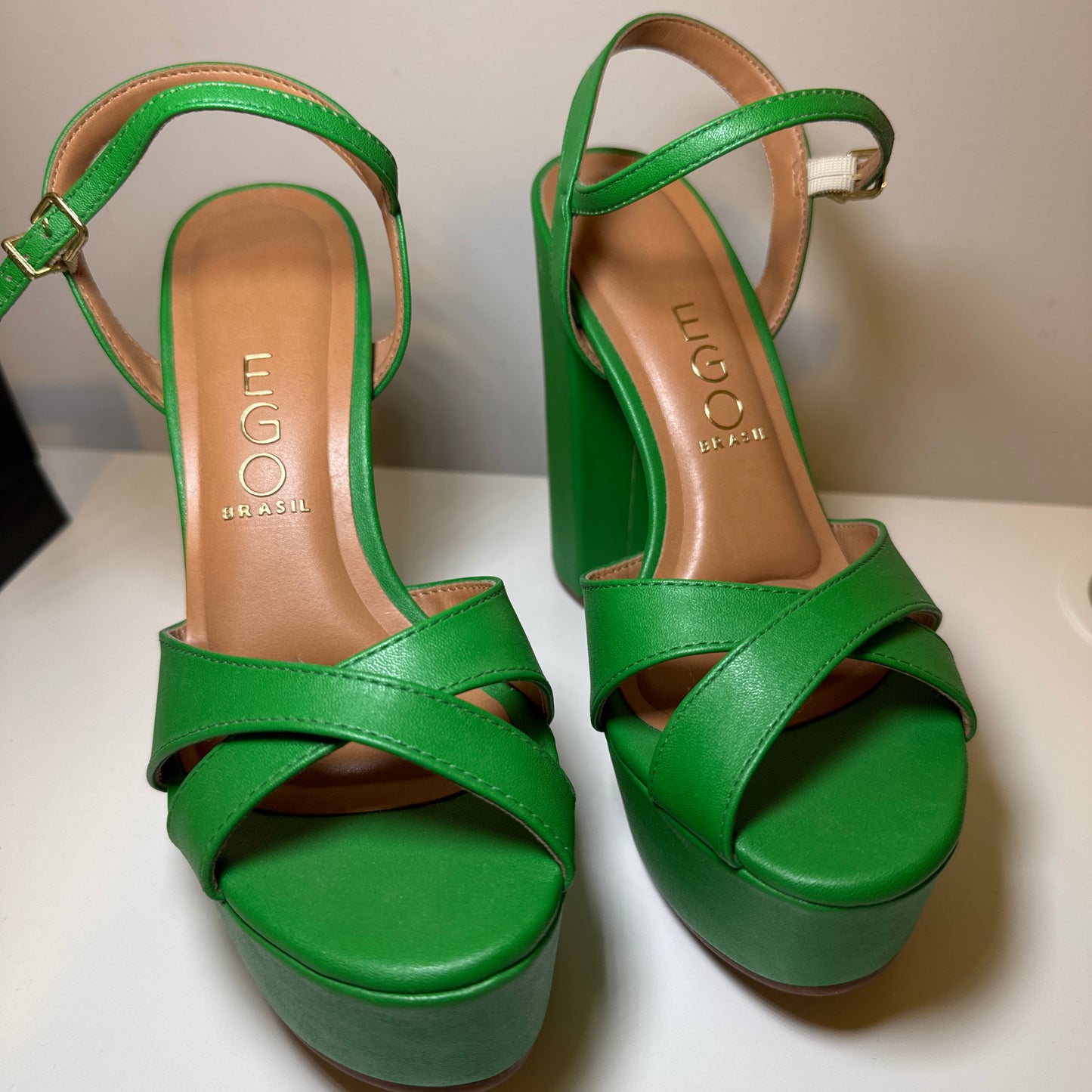Green Platform Heels – LUGO Brasil (Like New)